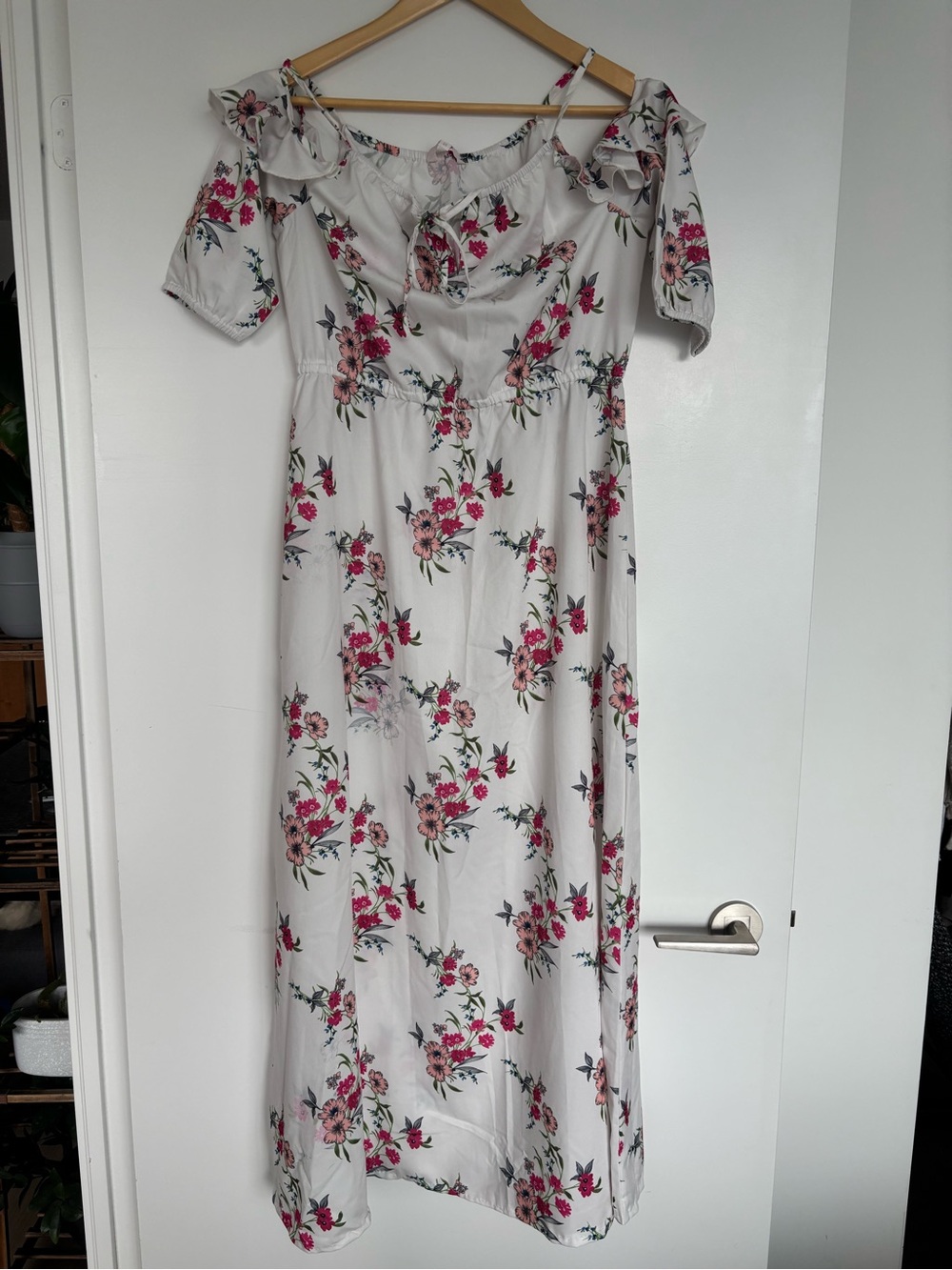 Mast & Harbour 17” PTP Floral Cold-Shoulder Maxi Dress, White/Pink, Size Medium. - Picture 7 of 15